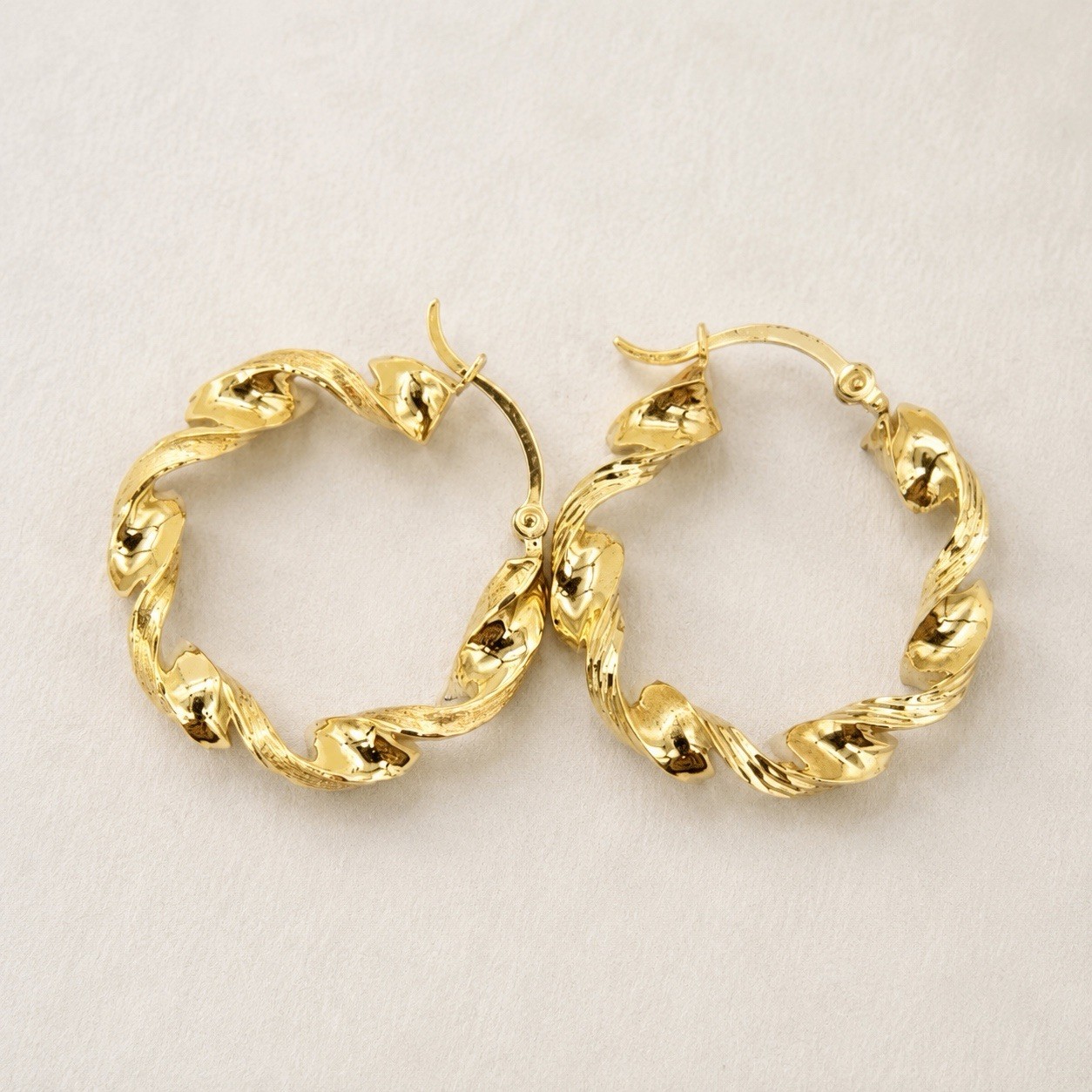 10k Twisted design hoops