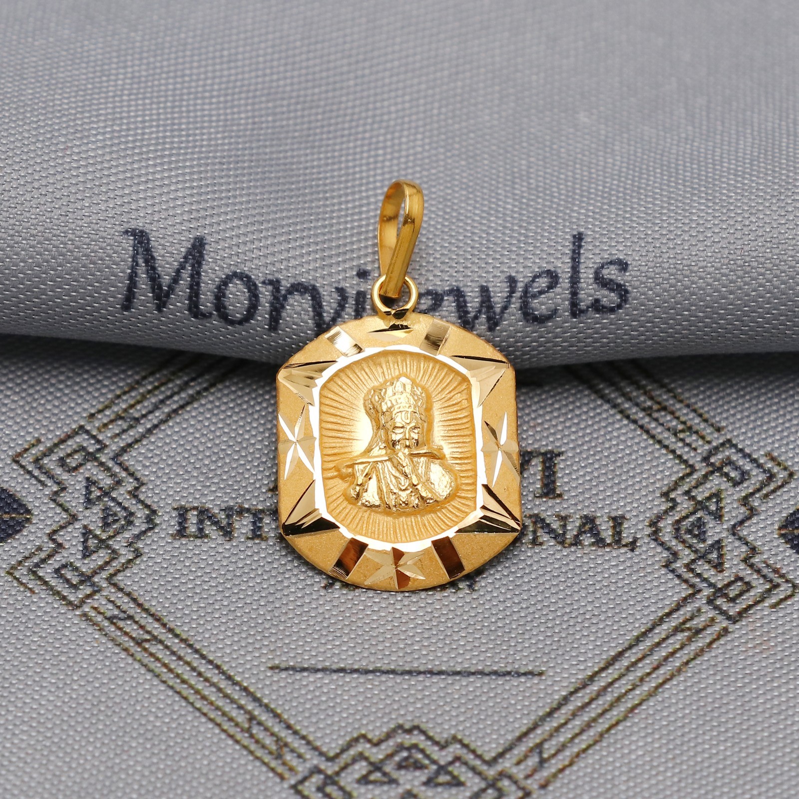 18K Gold Religious Krishna Pendant Unisex Amulet Hindu God Charm Pendant