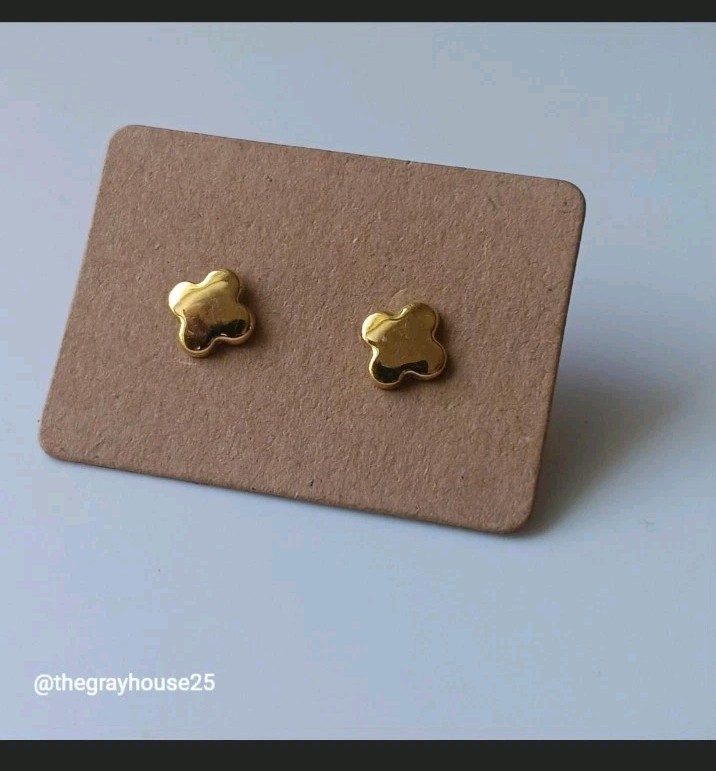 18K Yellow Gold Clover Stud Earrings 6mm Flower Unisex Adult Kids Stamped NEW