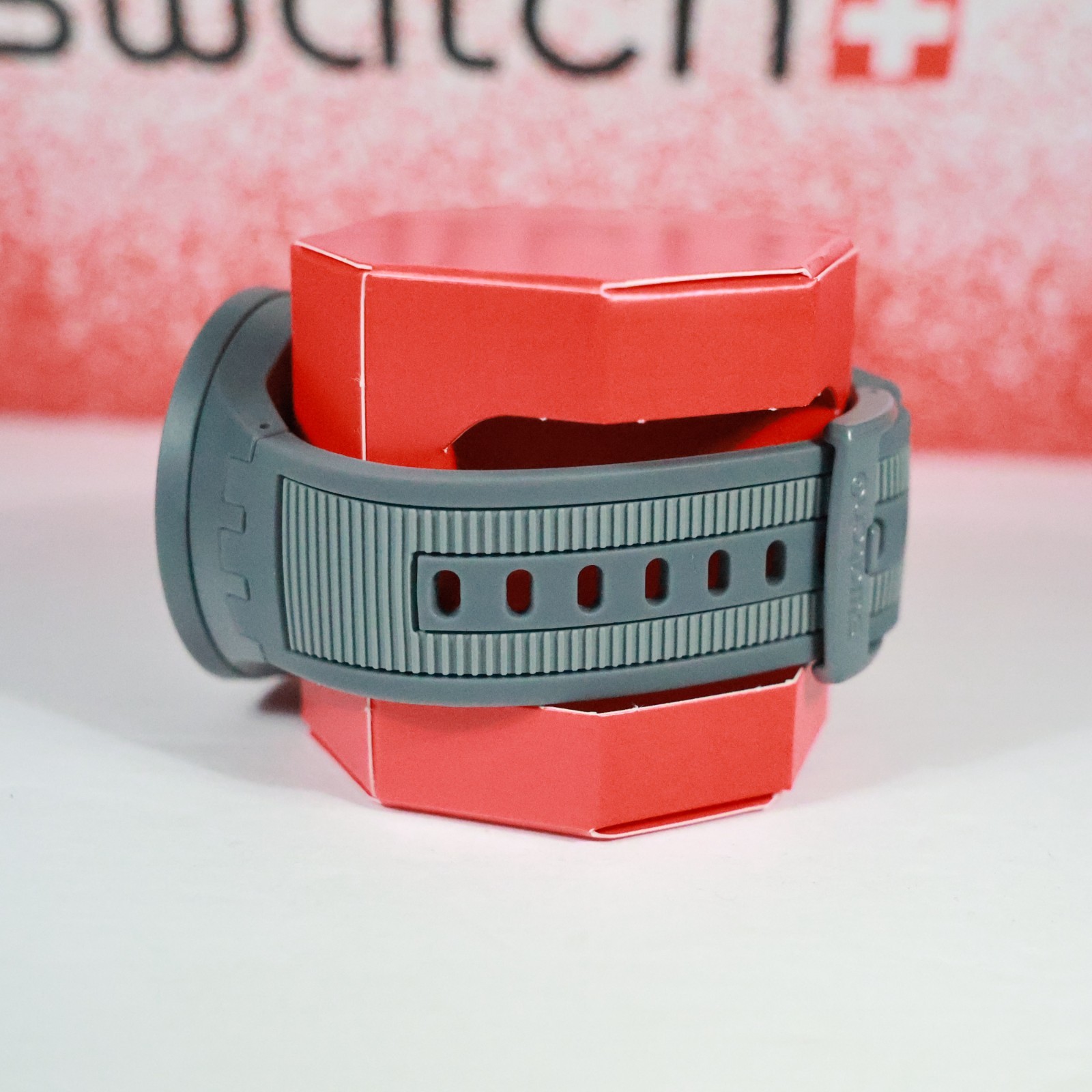 New Swiss Made Swatch BIG BOLD 47mm THRU THE HORIZON SB05B102 Gray Beige Silicon