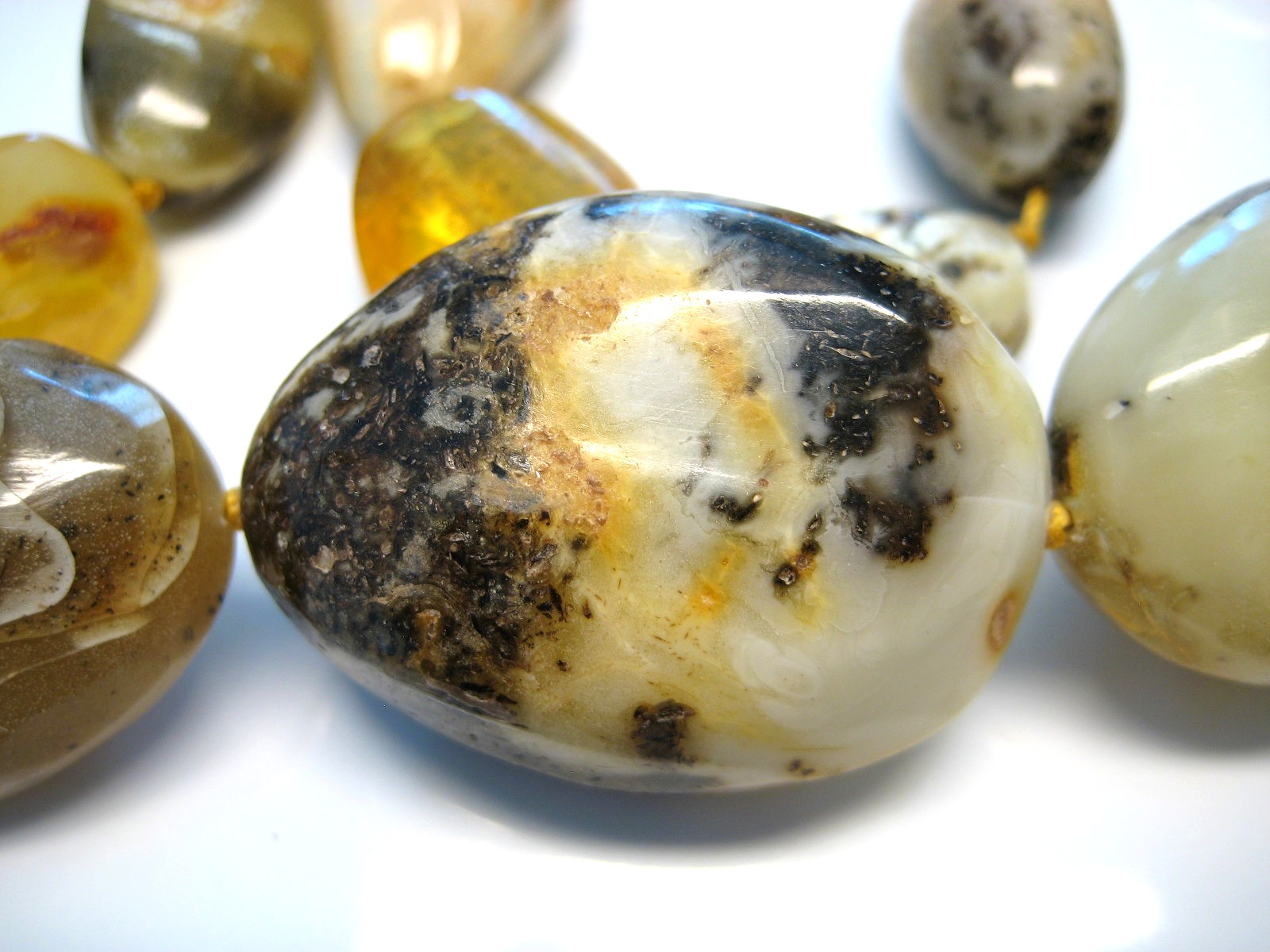 Genuine Huge Massive Amber Baltic Amber Necklace 76.2 grams 22.5 in !!!