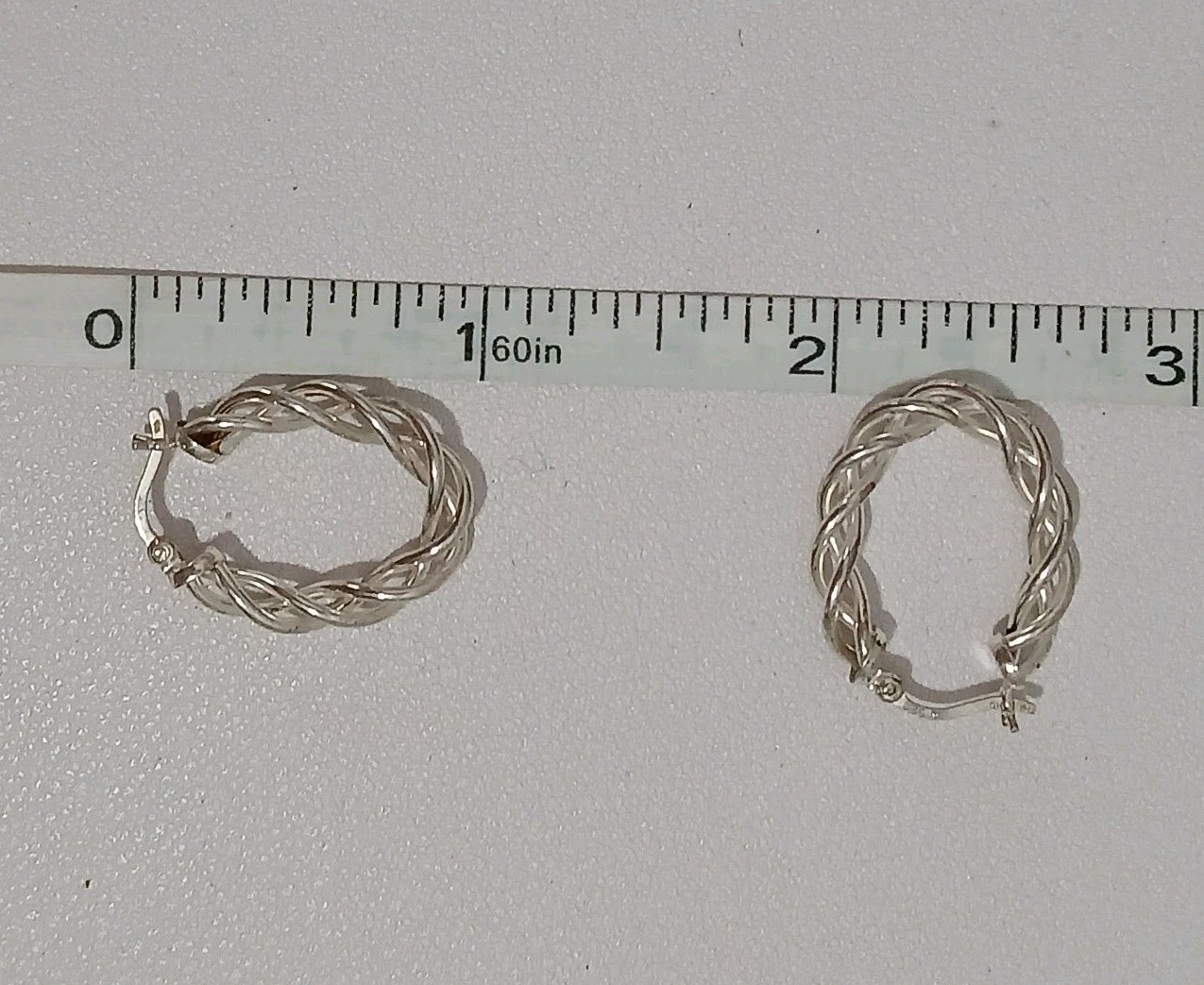 Twisted Wire Oval Hoop Earrings 925 Sterling Silver Thailand Signed