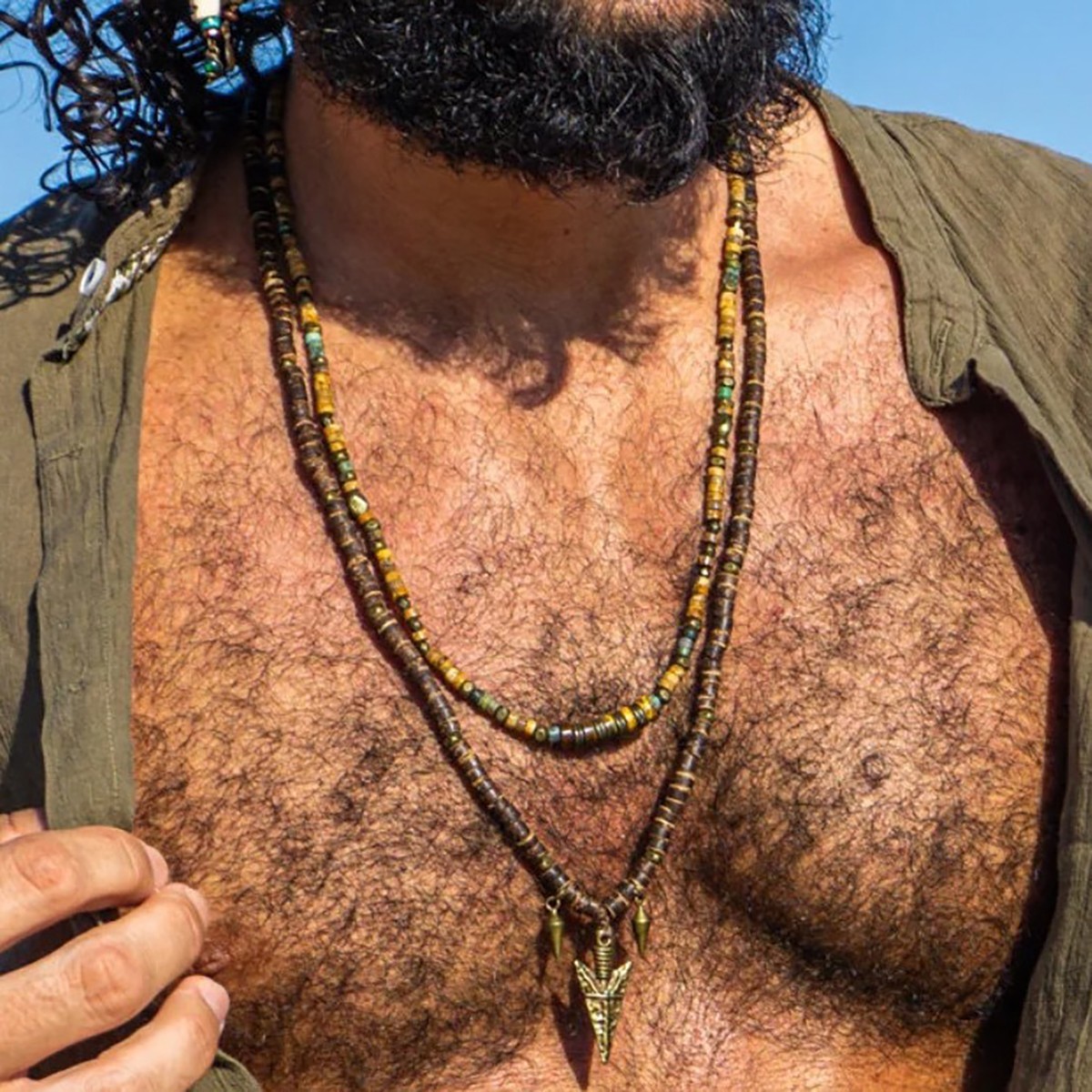 Men Layered Coconut Shell Bead Necklace Arrow Pendant Retro Surf Style Jewelry