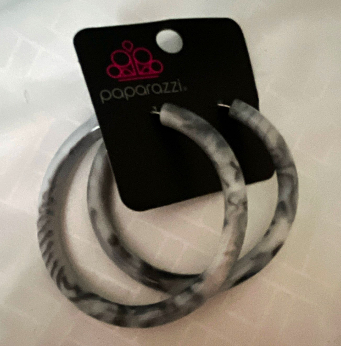 Paparazzi Gray Marbled Round Hoop Earrings Butterfly Closure Plastic No Stone