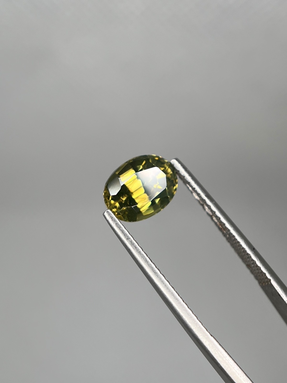 Natural Zircon Loupe Clean Oval Shape | Sri Lanka 🇱🇰 | 3ct +