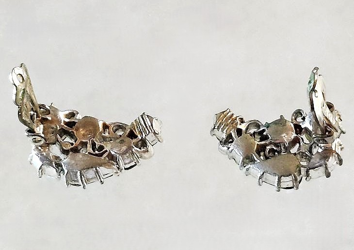Lisner Vintage Rhinestone Bracelet & Earrings Blues Greens ABs Silver-Tone
