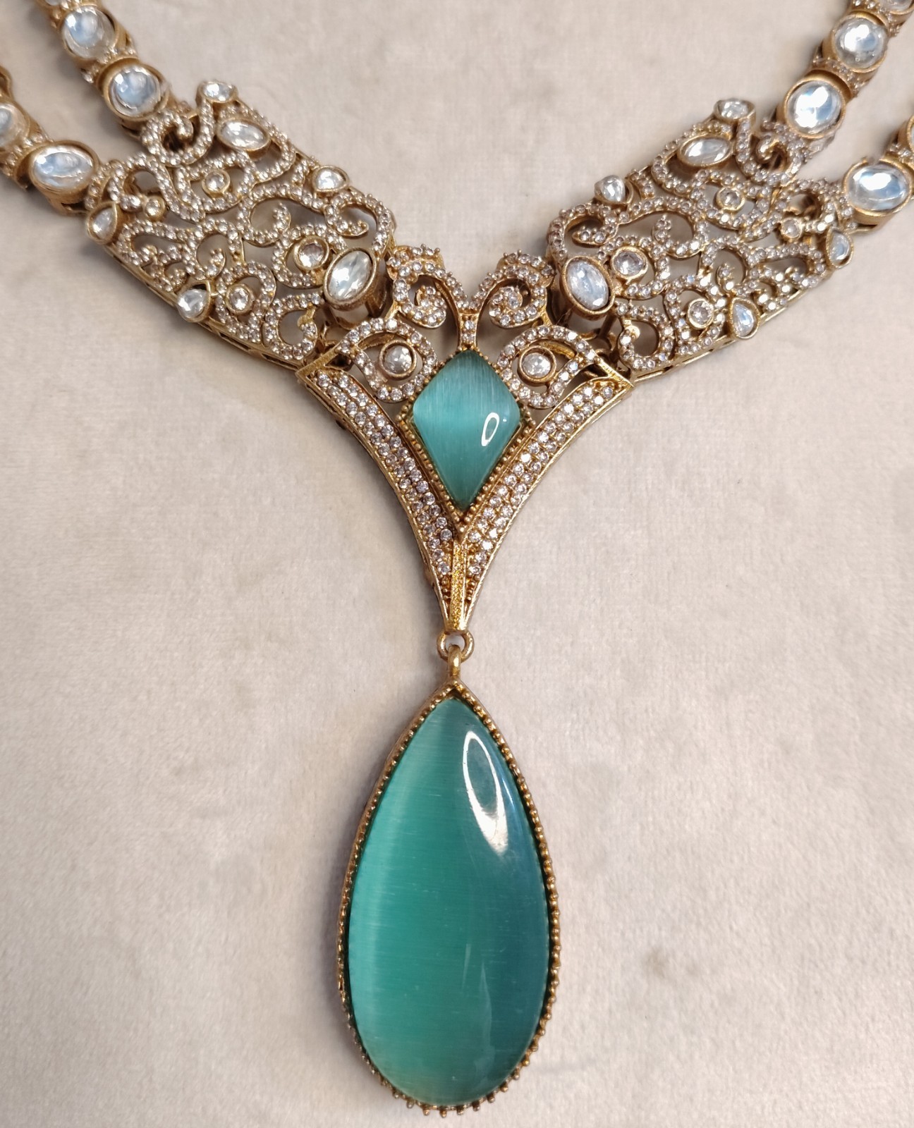 Eshal Handcrafted Mint Green Kundan Necklace with Teardrop Pendant Roz Jewellers