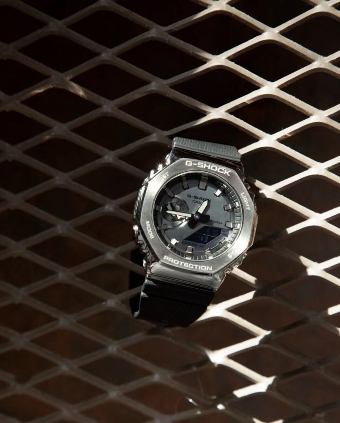 Casio GA2100 G-Shock Silver Case Black Dial Sports Watch With Box