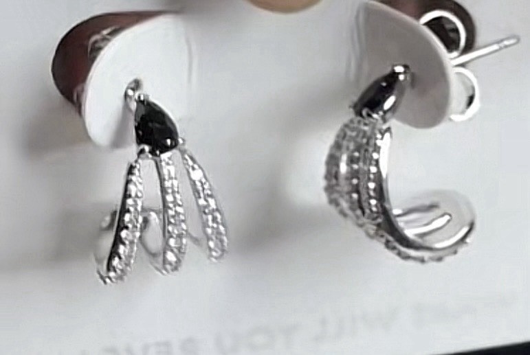 Bomb Party Obsidia Earrings Clawed in Confidence on Rhodium SEE DESCRIPTION