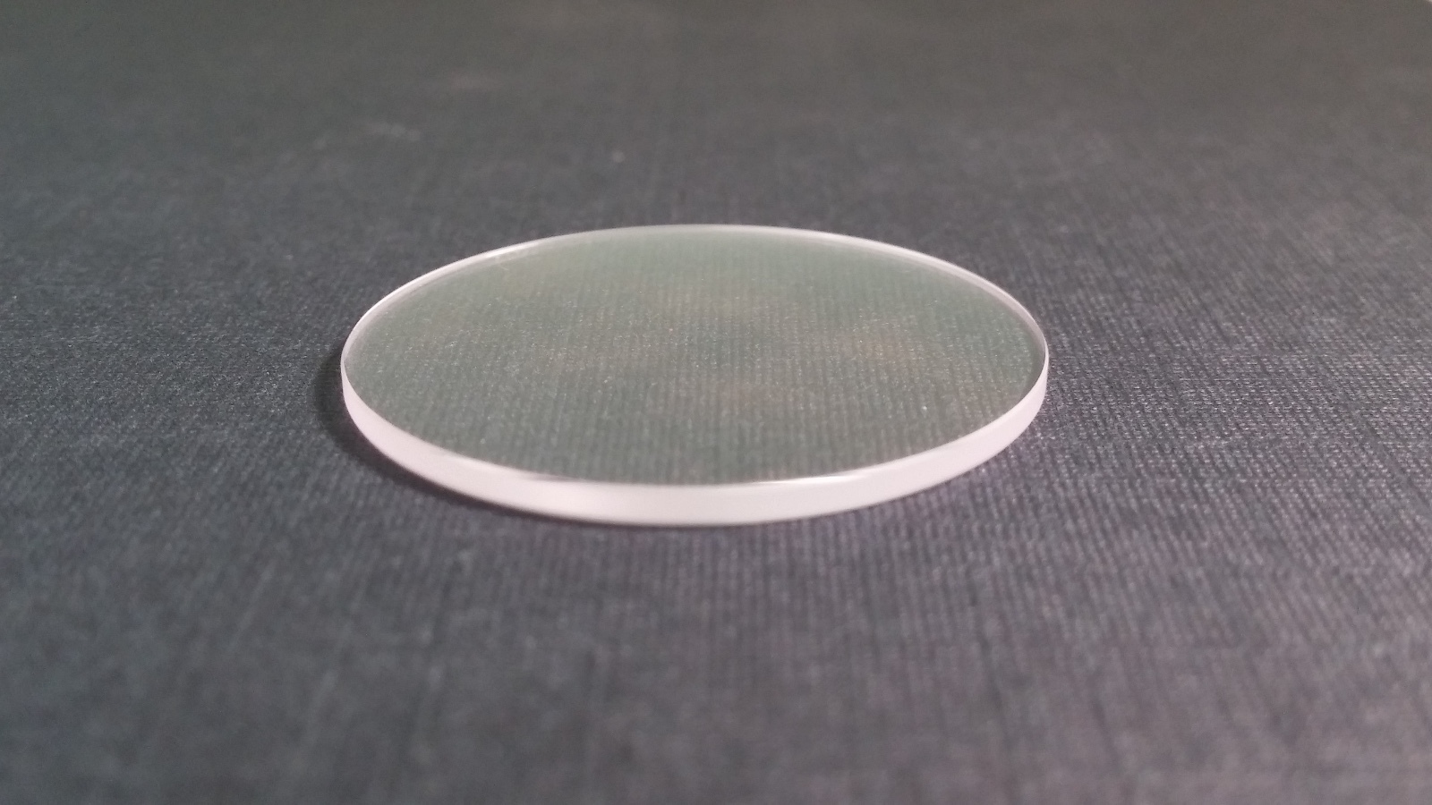 Unbranded Sapphire Crystal – 25.4mm diameter by 1.3mm thick. dome