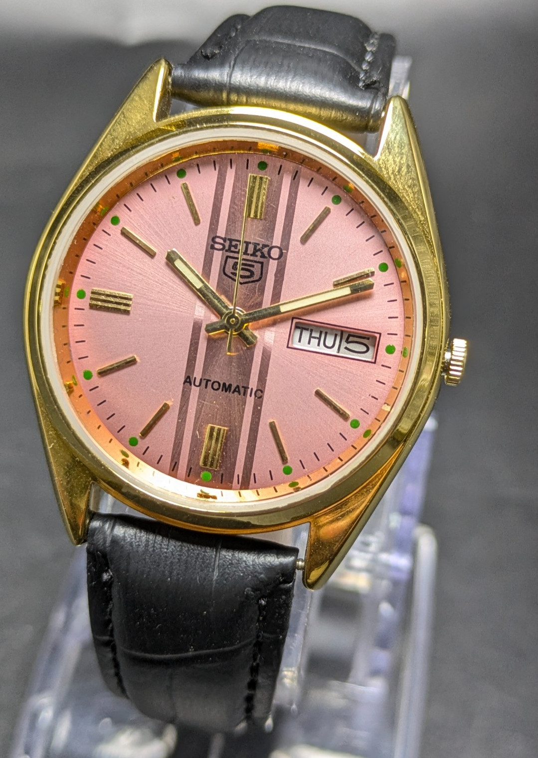Vintage Seiko 5 automatic day date movement no. 6309A japan made men’s watch