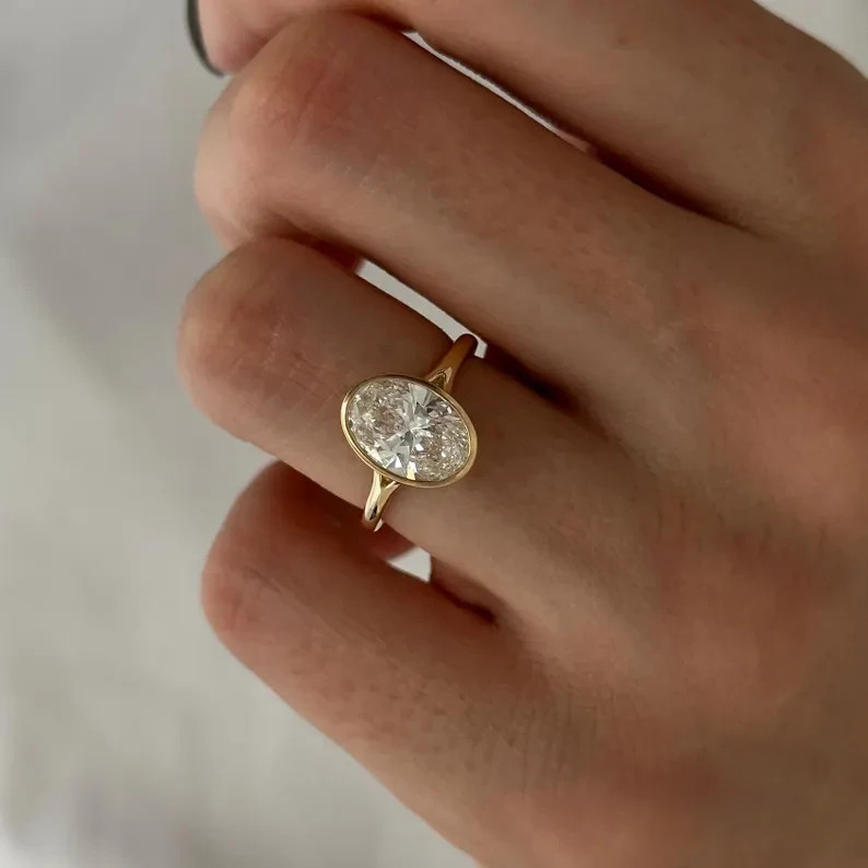 IGI Lab Grown Diamond 2.00 CT Oval-Cut EF/VS1 Engagement Ring 14K Yellow Gold