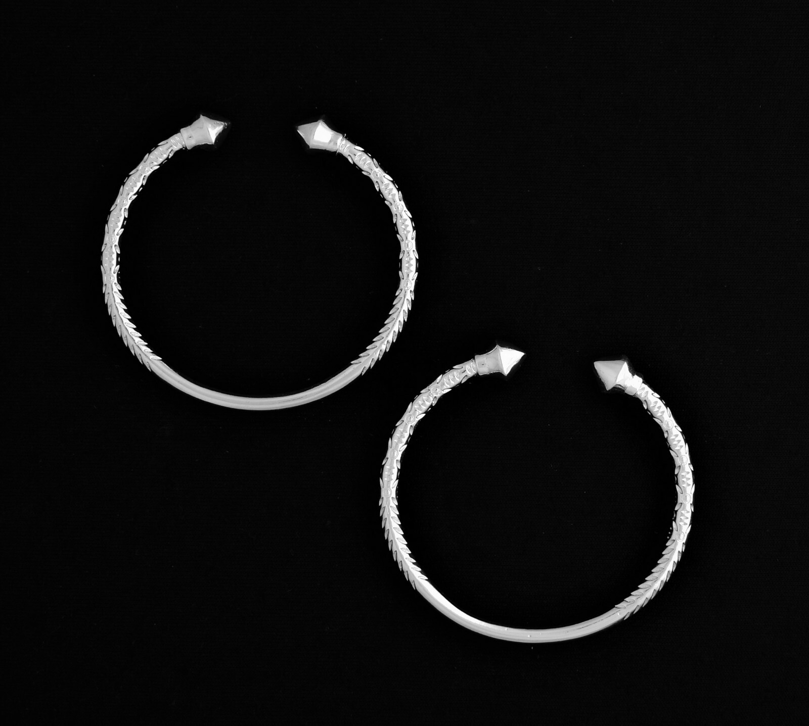 Stainless Steel Pyramid End Design West Indian Bangles for Women and Men