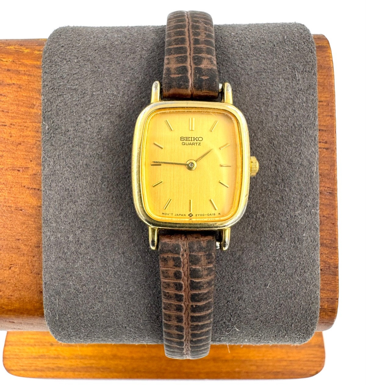 vintage seiko 17mm Women Quartz Watch New Battery working 2Y00-5A00 TANK f2342