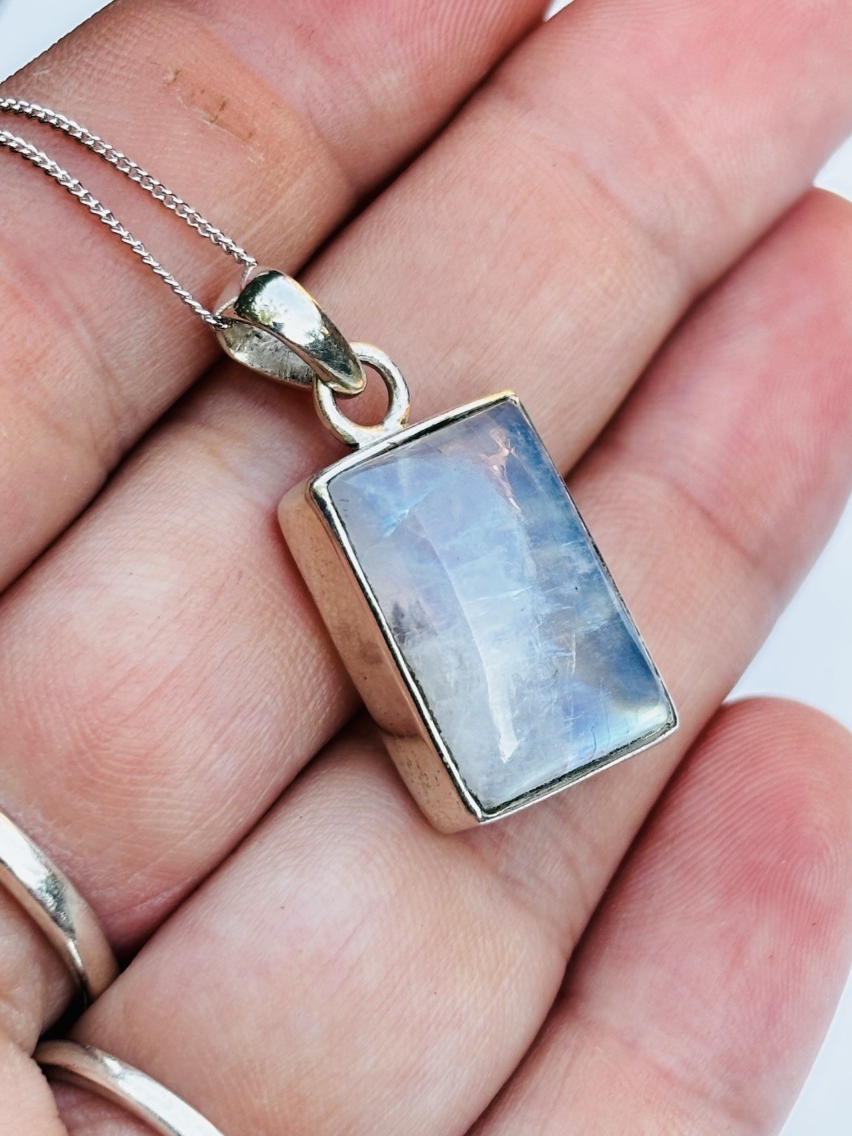 Silver and moonstone pendant with 18 inches chain never worn
