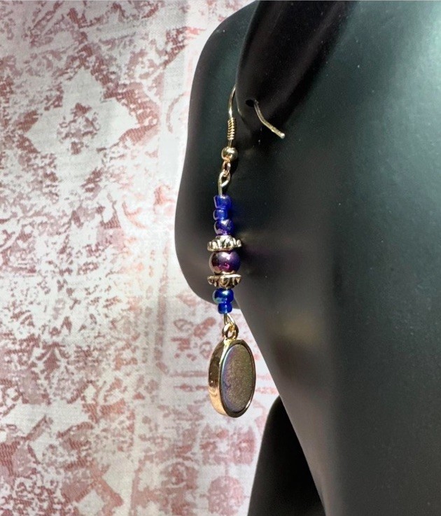 handcrafted blue green gold abalone shell like beaded oval earrings