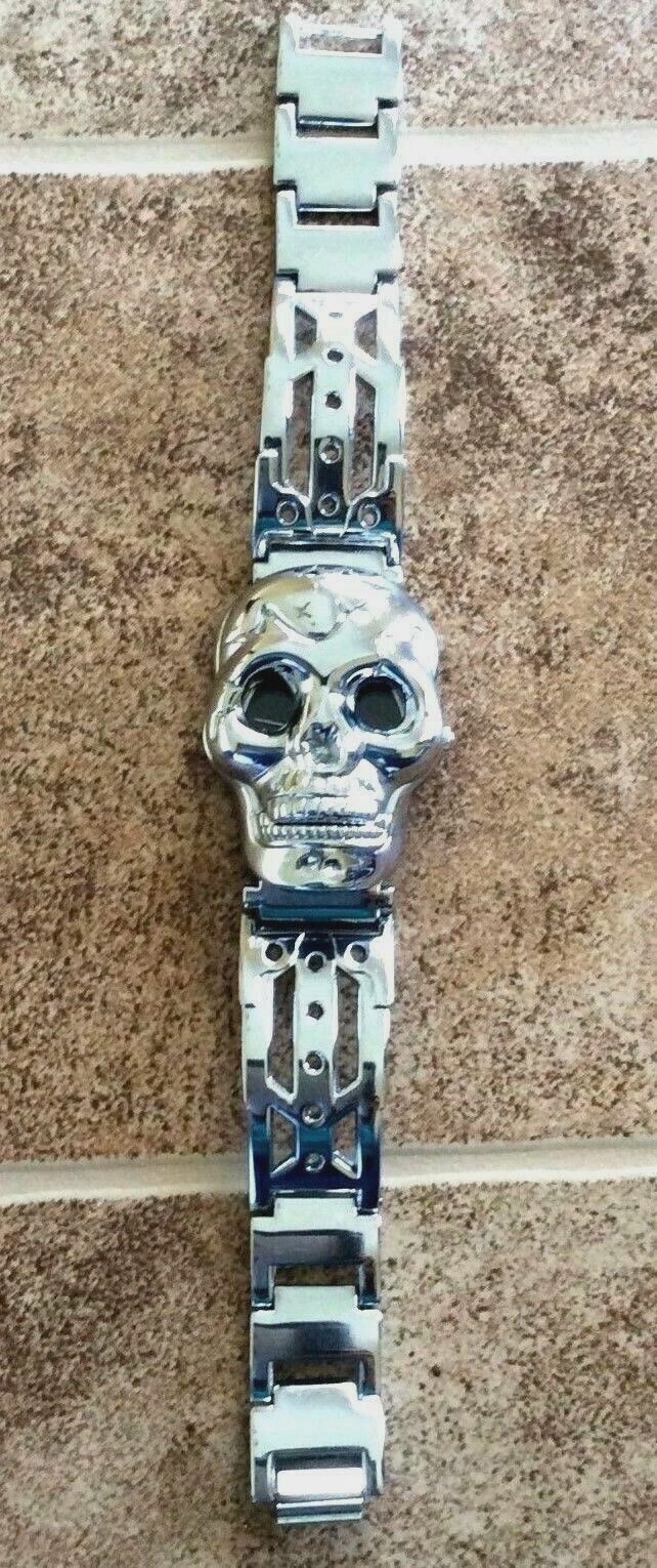 Men’s Skull Watch Silver Urban Biker Style Covered Round Black Dial Linked Band!