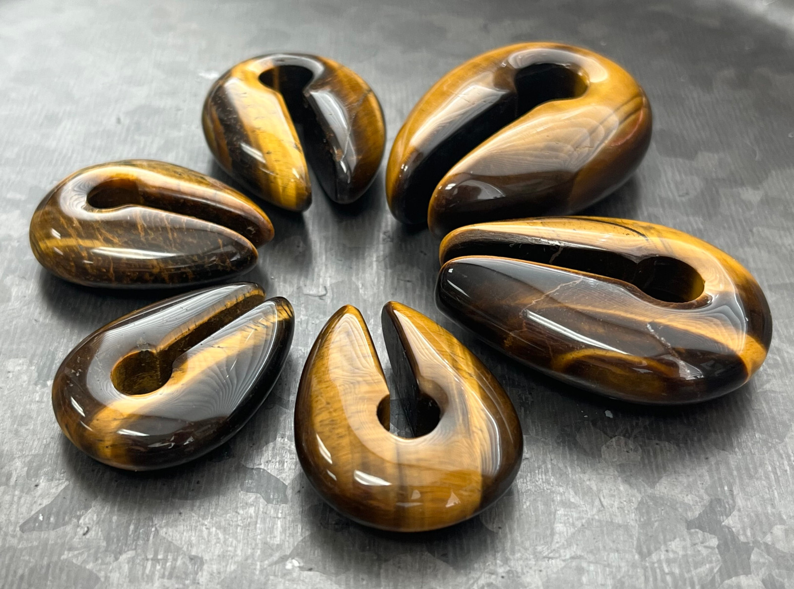PAIR Tiger Eye Natural Stone Keyhole Hangers Plugs Gauges Tunnels Ear Weights