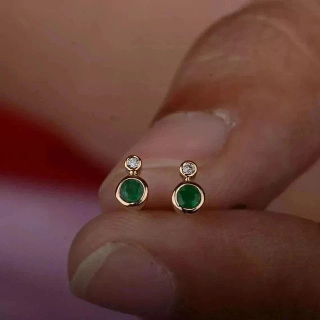 14k Yellow Gold Plated 1Ct Round Simulated Green Emerald Push Back Stud Earring