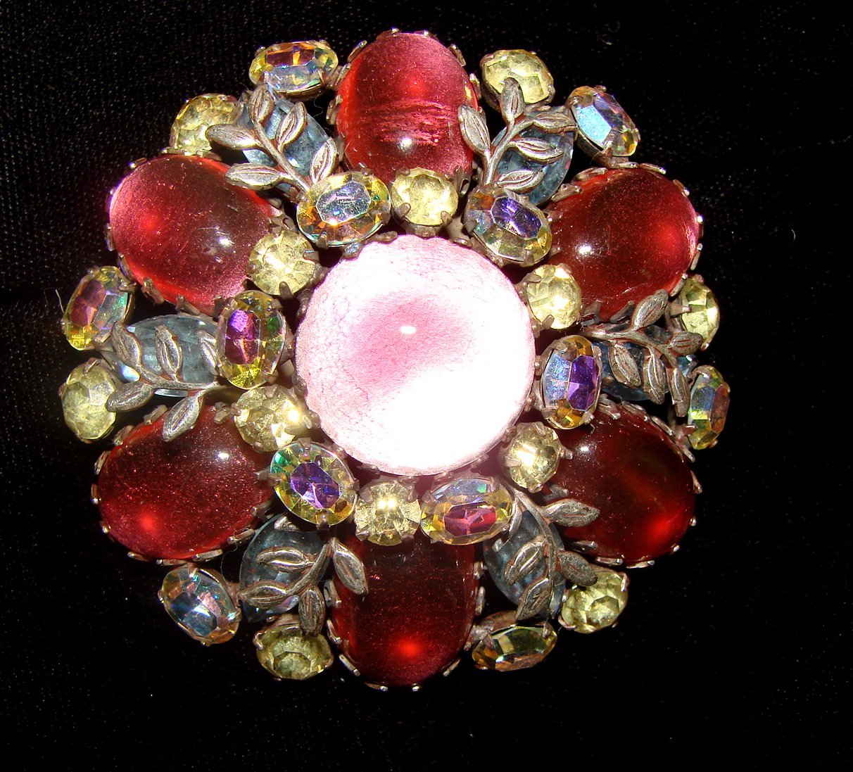 VINTAGE LARGE VENDOME CABACHON BROOCH PIN ABS PINK Red STONES RHINESTONES LEAF