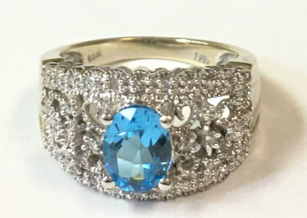 14k White Gold Ring with Blue Topaz and 0.16ctw Diamonds (Size 6.75) 5.3 gram
