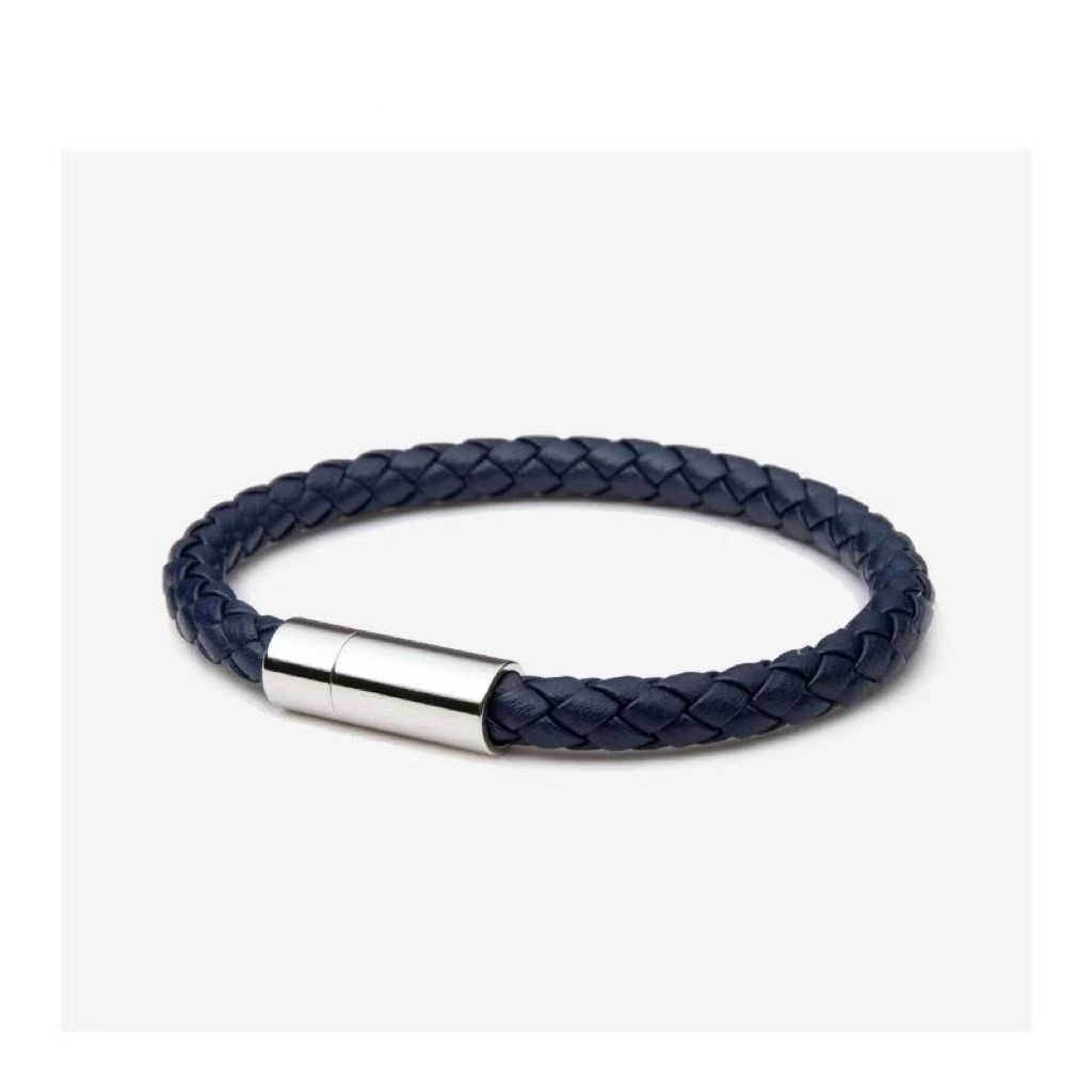Hand woven stainless steel magnetic buckle bracelet made of genuine leather
