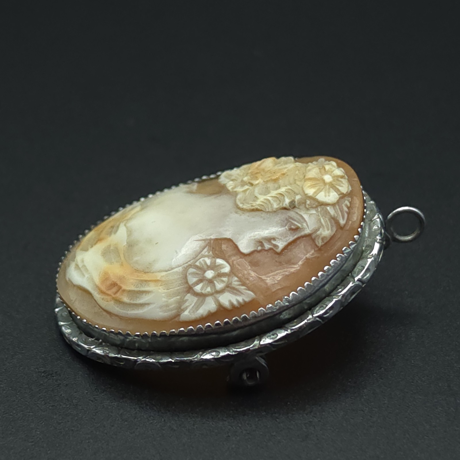 Antique Art Deco Hand Carved Shell Cameo Pendant Brooch Floral Lady Silver Tone