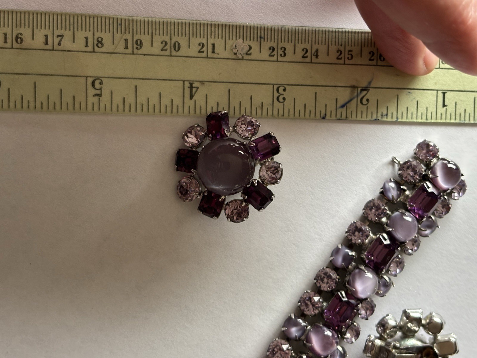 Vintage Purple Rhinestone Bracelet No Mark Great Condition 7” Silver Tone
