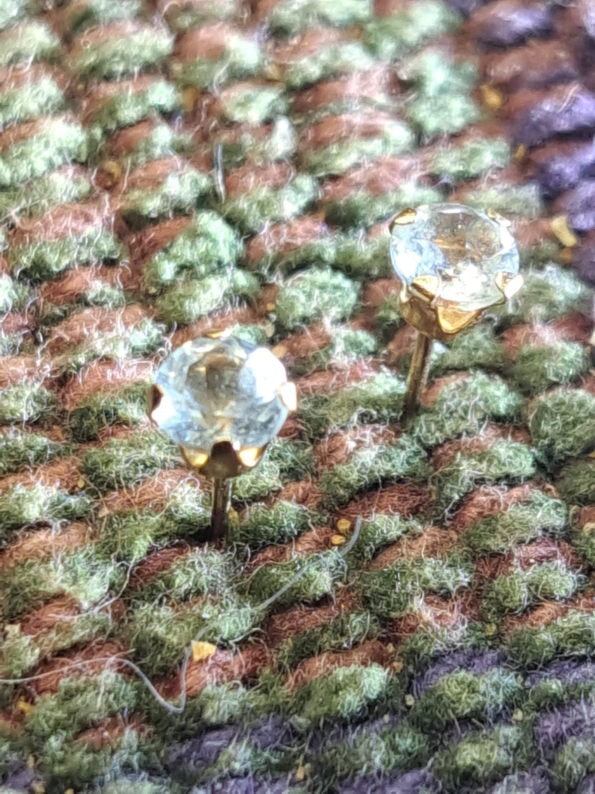 10K Solid Yellow Gold Very Light Aqua Gemstone Stud Earrings 5MM Diameter