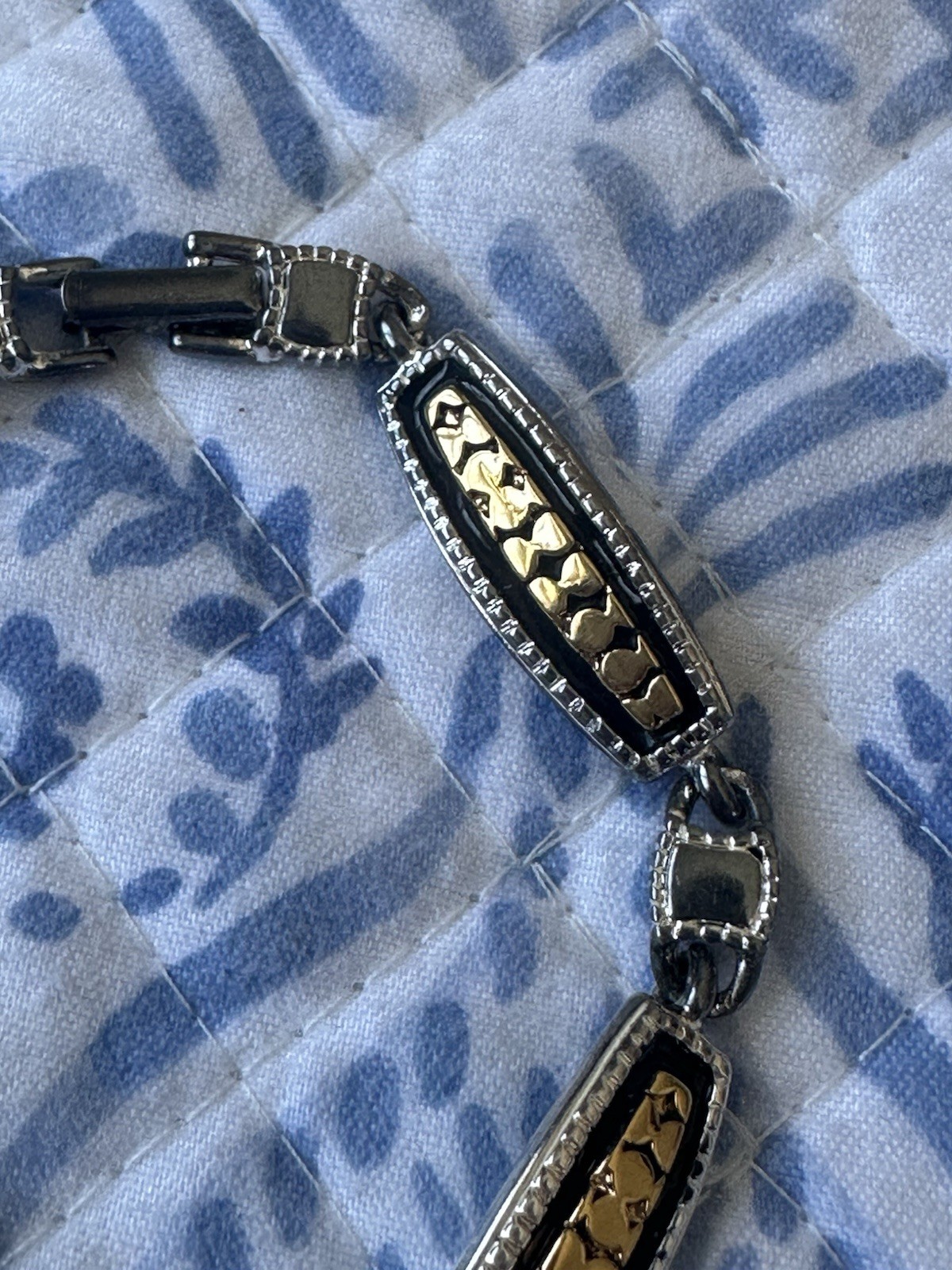 Vintage Black And Gold Premier Design Bracelet 7.5” Classy
