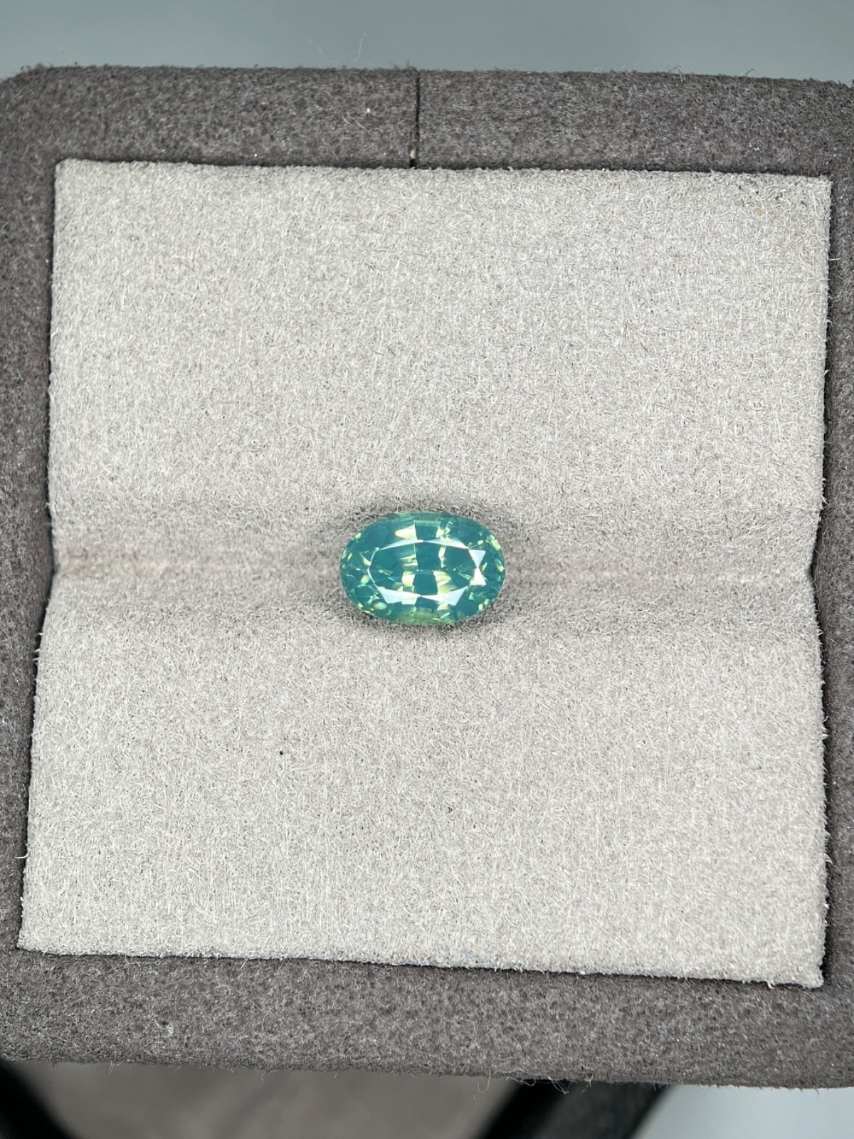 Natural Zircon Loupe Clean Oval Shape | Sri Lanka 🇱🇰 | 3.22ct