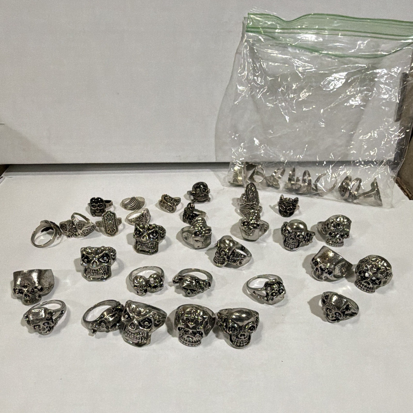 Skull Design Ring Mixed Lot, Silver Tone Metal, Unisex Adults Fashion Jewelry