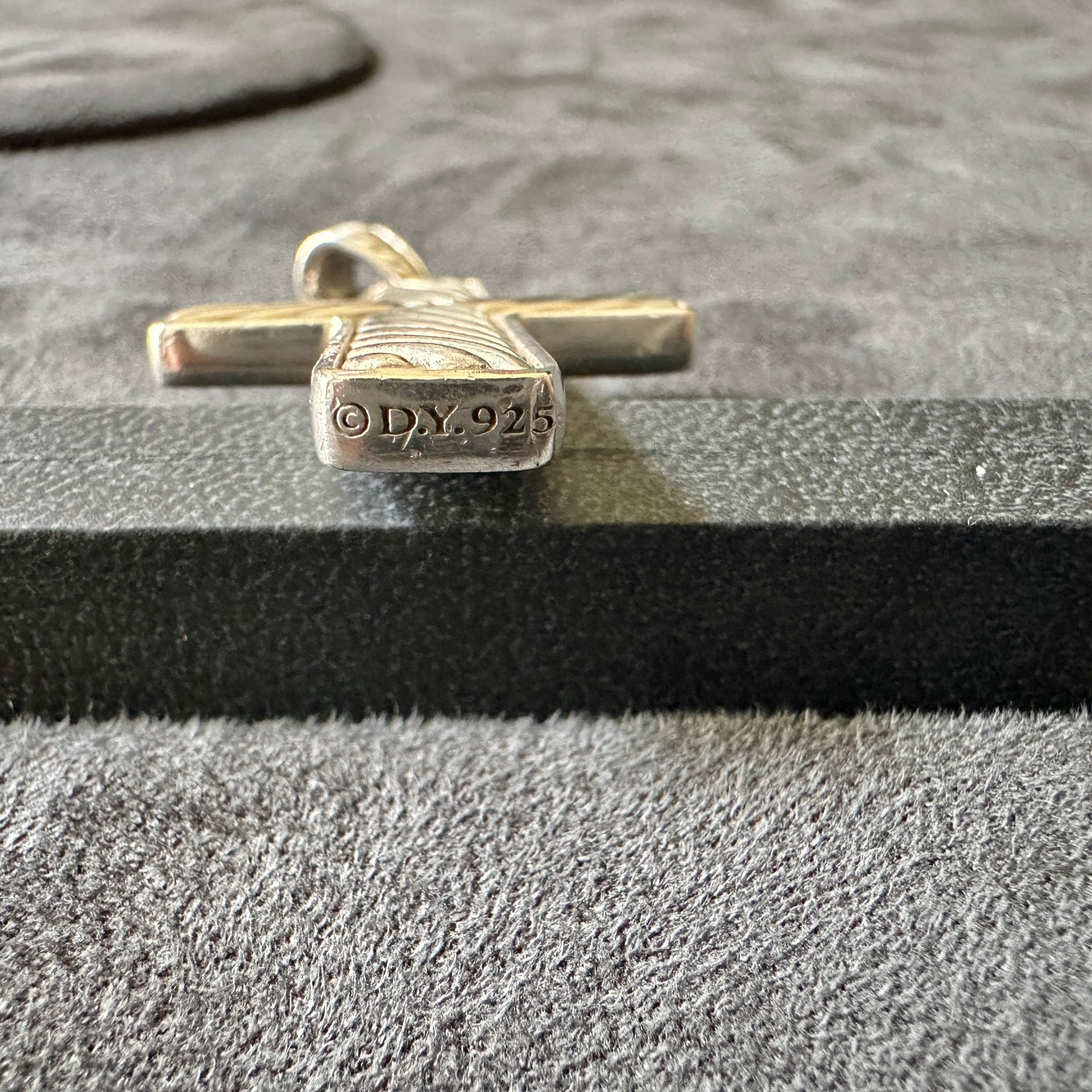 David Yurman Large Chevron Cross Pendant w/ Black Onyx – FREE SHIPPING