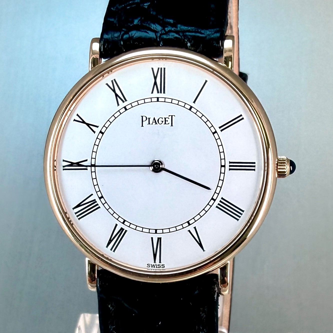 Piaget Ref. 9025 18K Y/G Manual 30mm