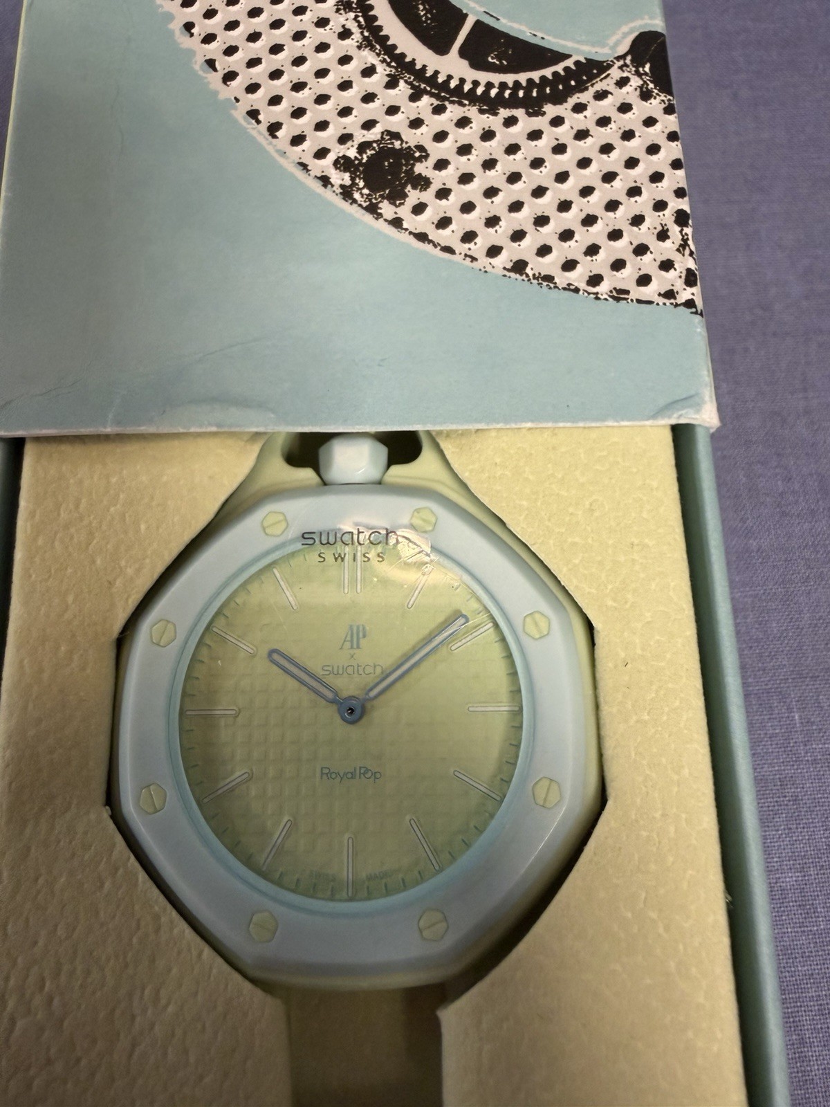 Swatch x Audemars Piguet Royal Pop Blaue Acht
