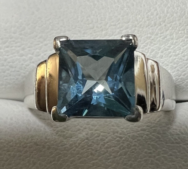 Vintage Sterling Silver 925 Signed Square Blue Topaz Prong Set Ring, Size 7.5