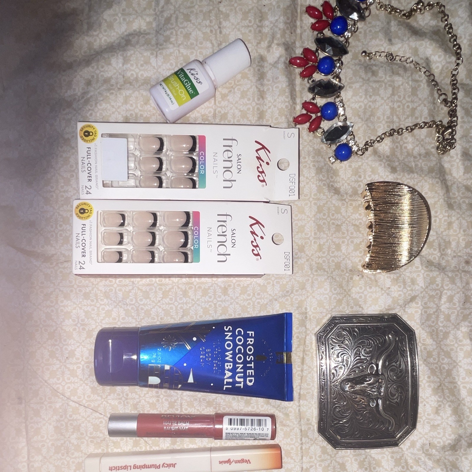 Kiss Mixed Lot Multicolor Press-On Nails w/ Metal Fashion Necklace