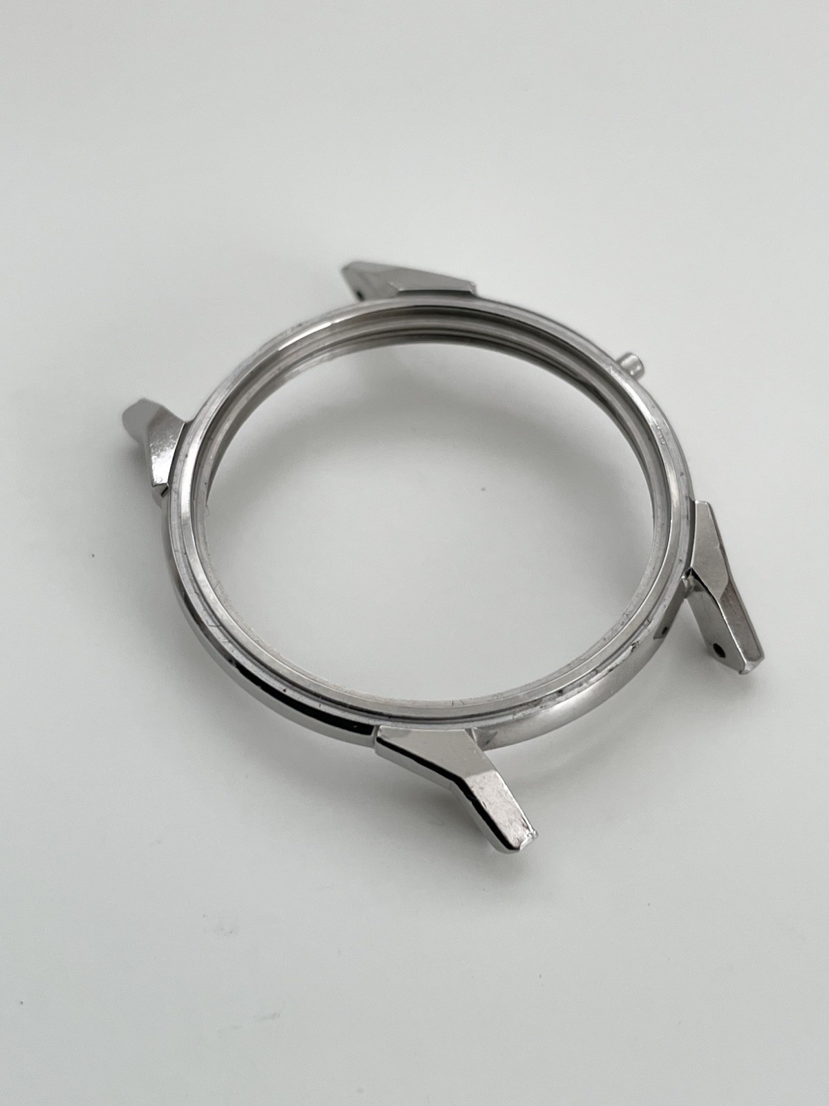 OMEGA CONSTELLATION / PIE PAN 167.005 / 168.005 DOG-LEG LUGS CASE