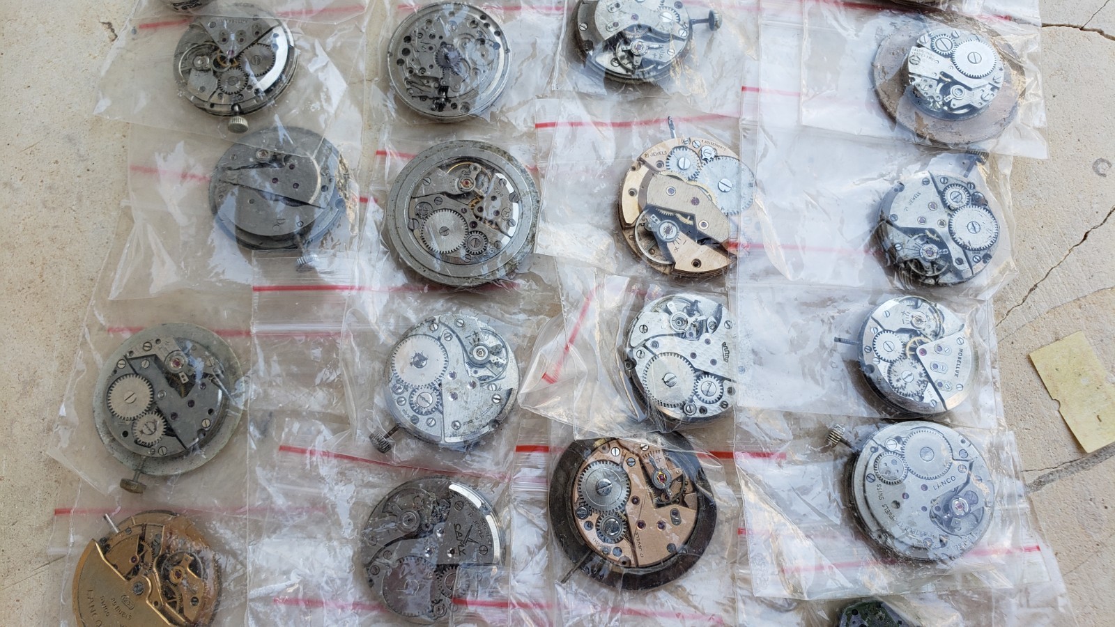 Antique Vintage Automatic Manual Wind Mixed Watch Movements- Lot Of 72 Movement