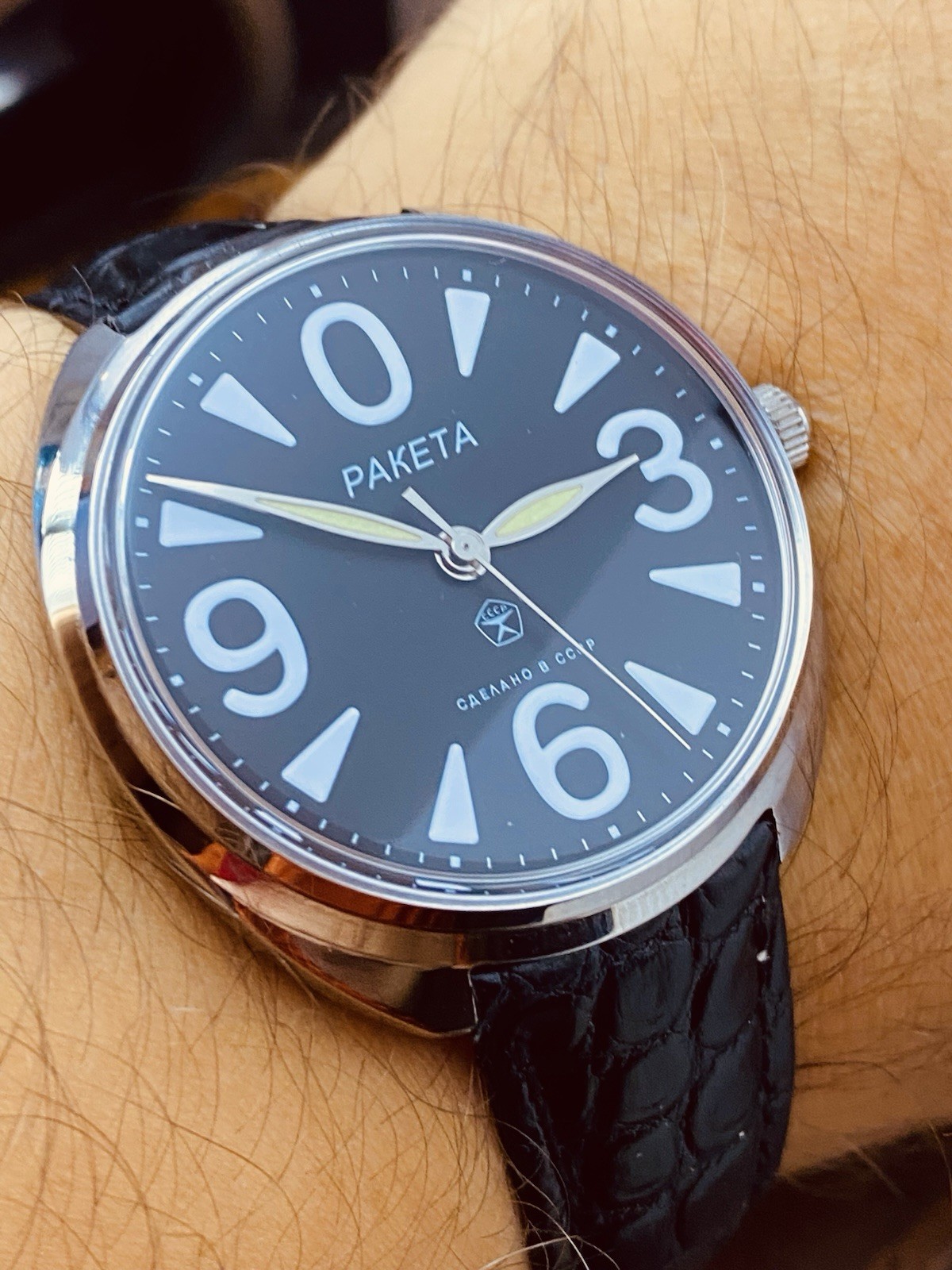 Vintage Raketa “Big Zero” Watch – Minimalist Soviet Style with Distinctive Dial