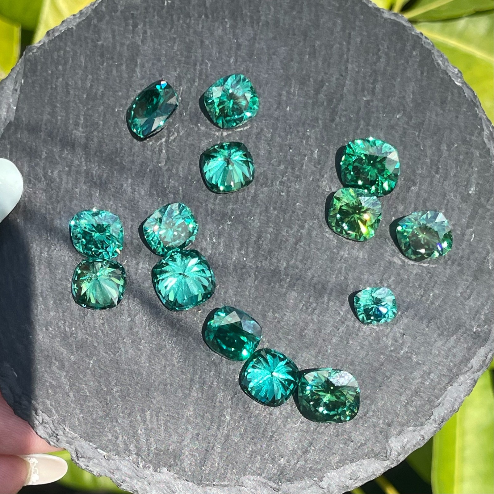 Loose Moissanite 0.5-5ct Green Cushion Cut with GRA Handmade Jewelry Supply