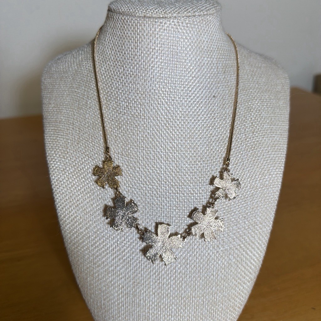 Gold Tone Snake Chain Floral Crystal Statement Necklace 20” Adjustable