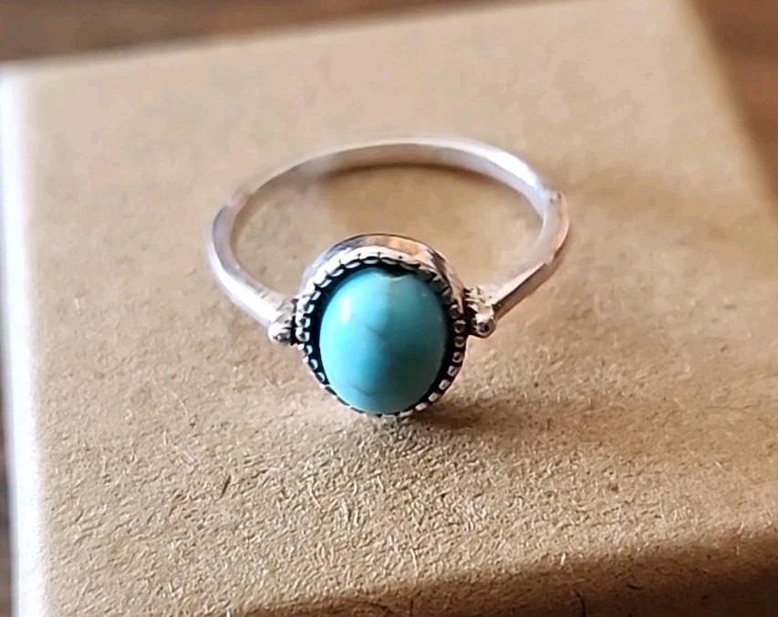 Faux Turquoise Silver Toned Ring Size 5 Women’s Ring Size 5