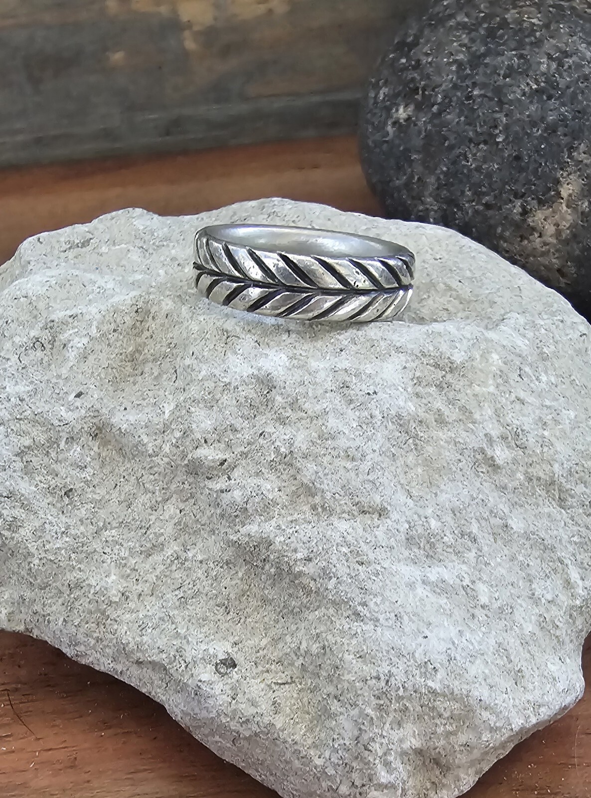 David Yurman Comfort Fit Chevron Band Ring Size 8.5 ~ 11.41grams