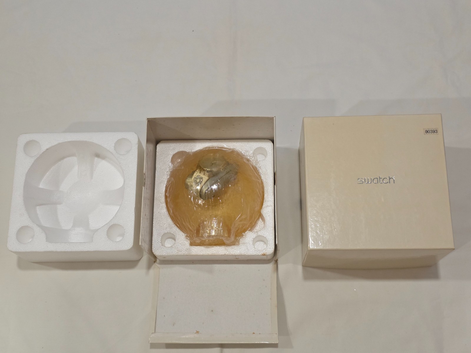 Rare Vintage 2006 Swatch ARCTIC TOUCH SUJZ100S Christmas Special Limited Edition