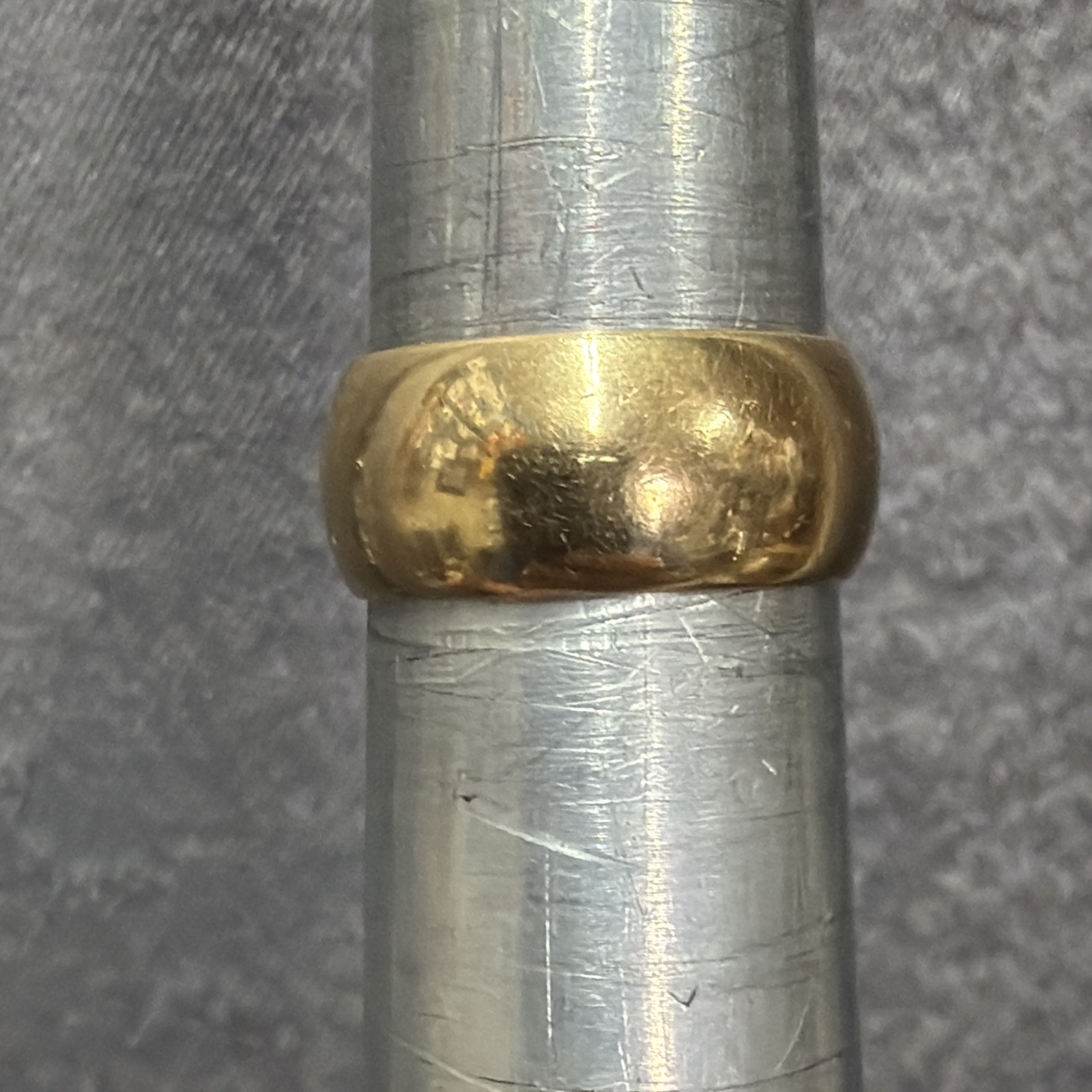 Vintage Rare 14K AK Solid Yellow Gold Thick Smooth Band Ring 9.3g Size 7.5
