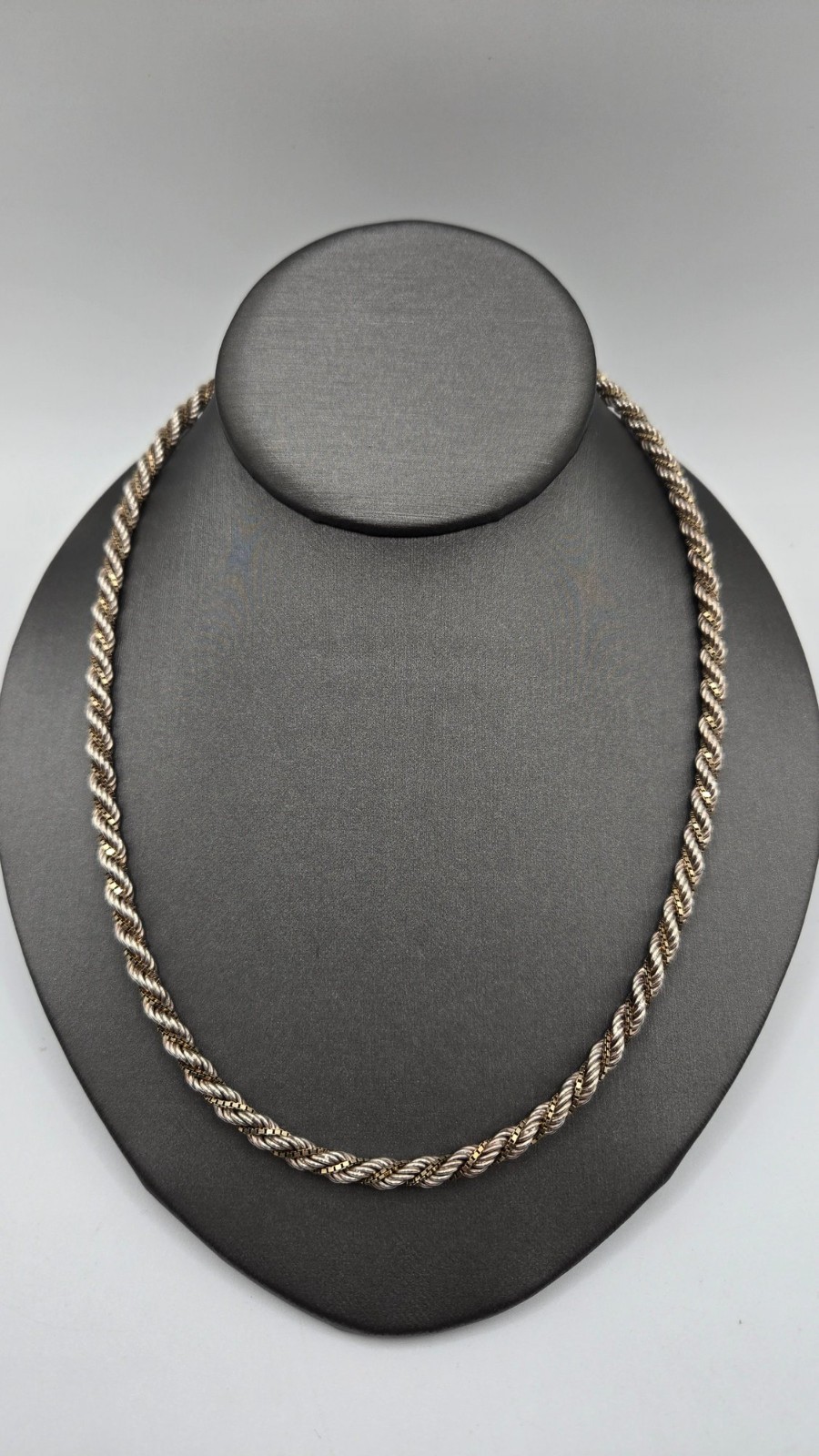Vintage Italy Jewelry UnoAErre 925 Sterling Silver Box Twist Chain 19 Inch