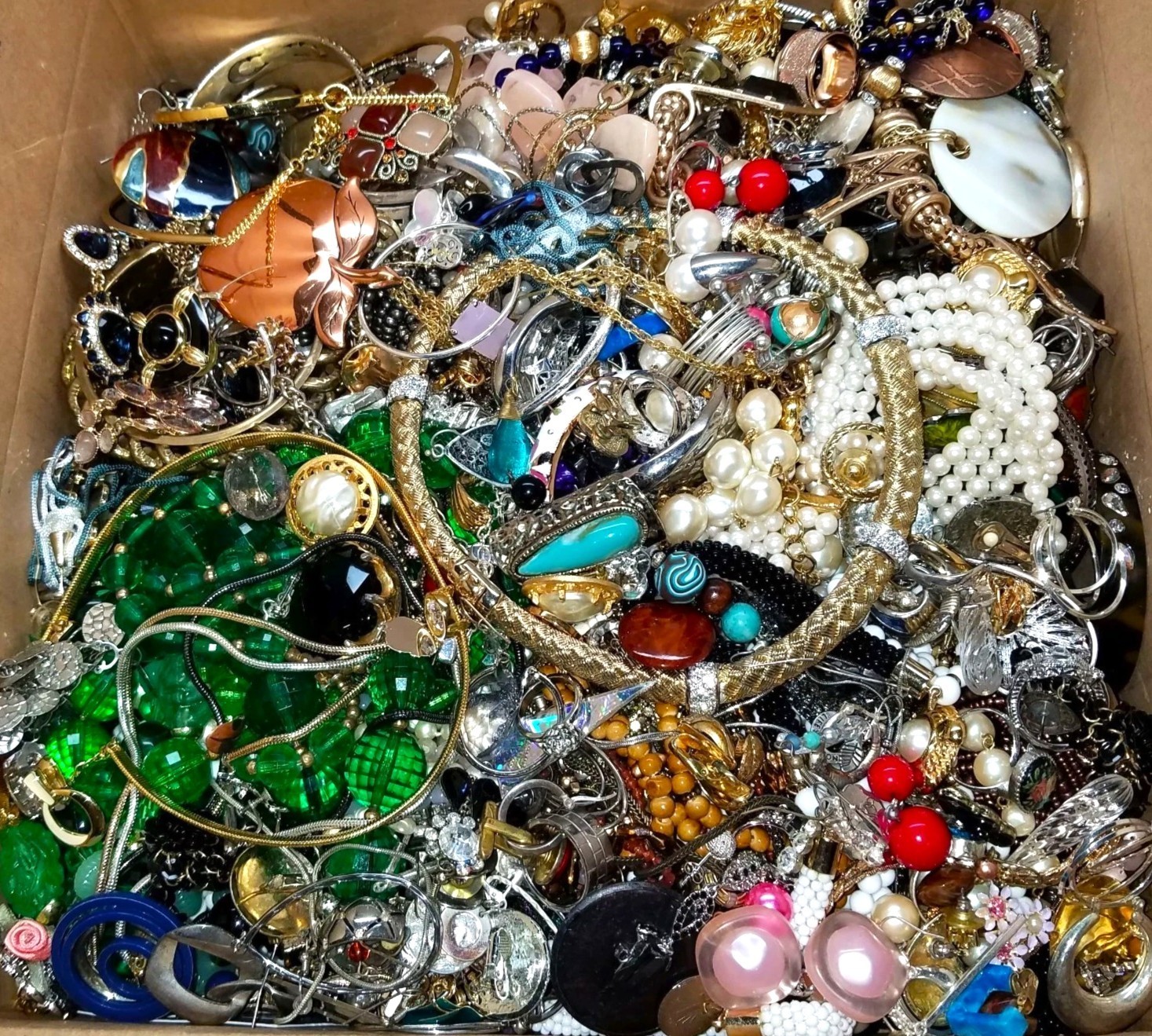Tangled Jewelry Lot 3 Lbs Unsorted Unsearched Vintage & Modern Junk & Resale