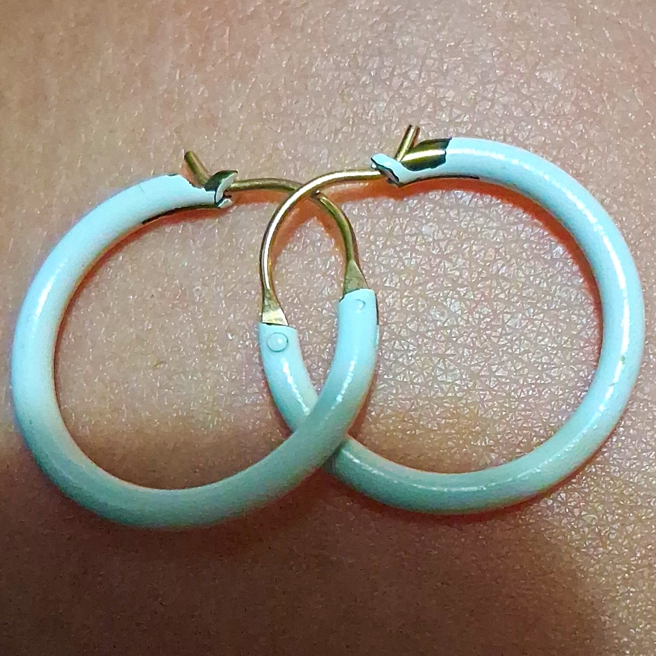 White Gold Tone Round Hoop Earrings Metal Latch Back for Lobe No Stone