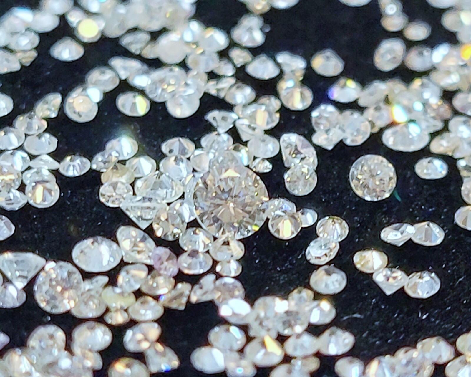 Natural Small Round Diamond, Color H-J, Clarity SI1 – I2, Sizes .8 – 4 mm, Melee